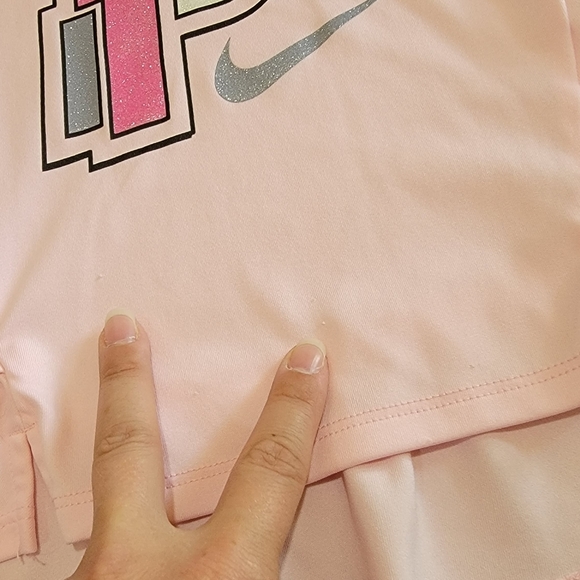 Nike top - Picture 4 of 8